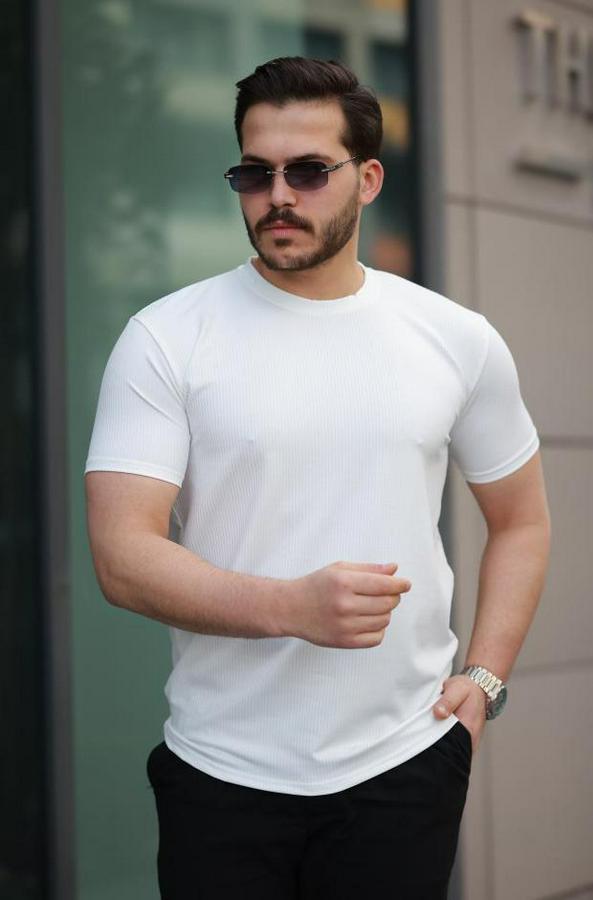 Kısa Kollu Çizgi Kabartma Detaylı T-Shirt