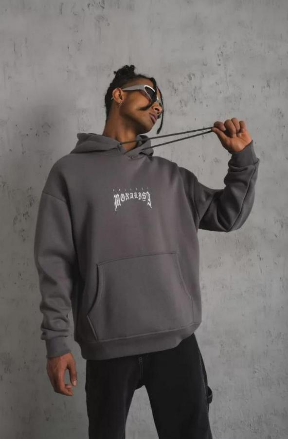 Baskılı Kapüşonlu Ve Kanguru Cepli Sweat