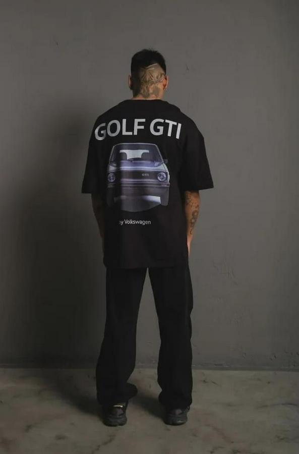 Oversize Baskılı Tişört – Golf Gti Retro Araba Desenli, Ön