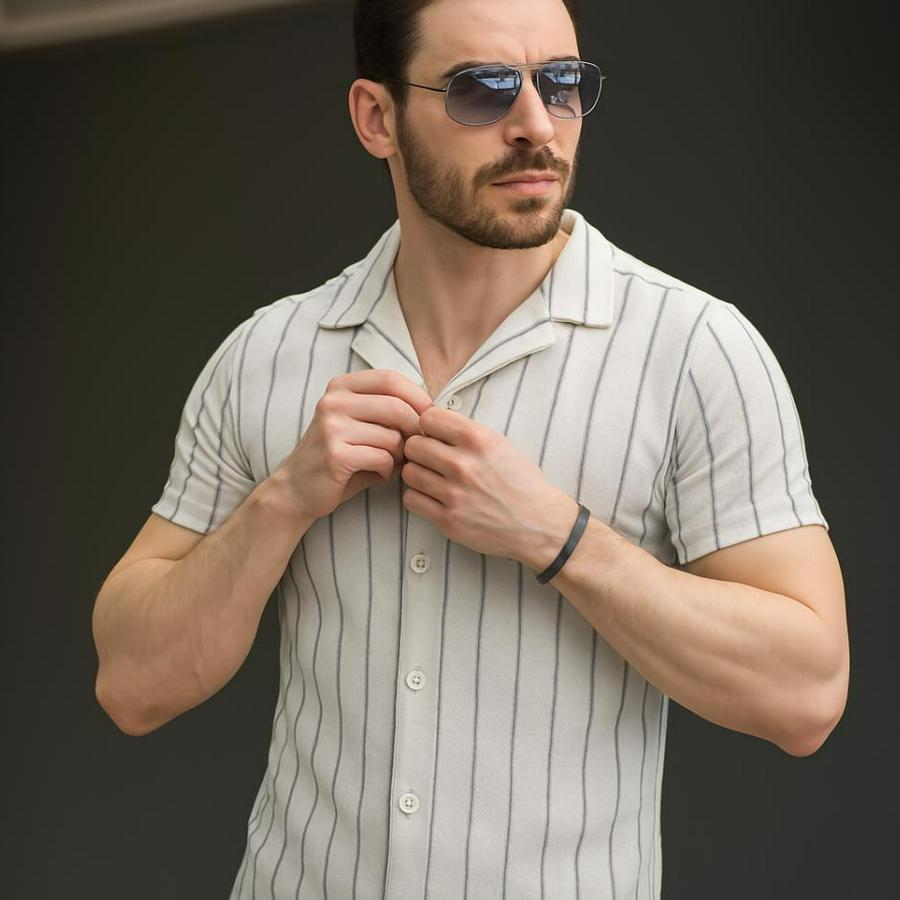 Kısa Kollu Gri Çizgi Desenli Örme Kumaş Pamuklu Gömlek