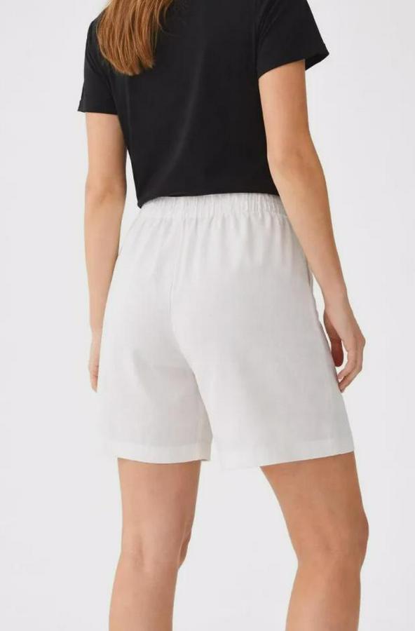 Keten Kumaş Cepli Rahat Kesim Bel Lastikli Şort