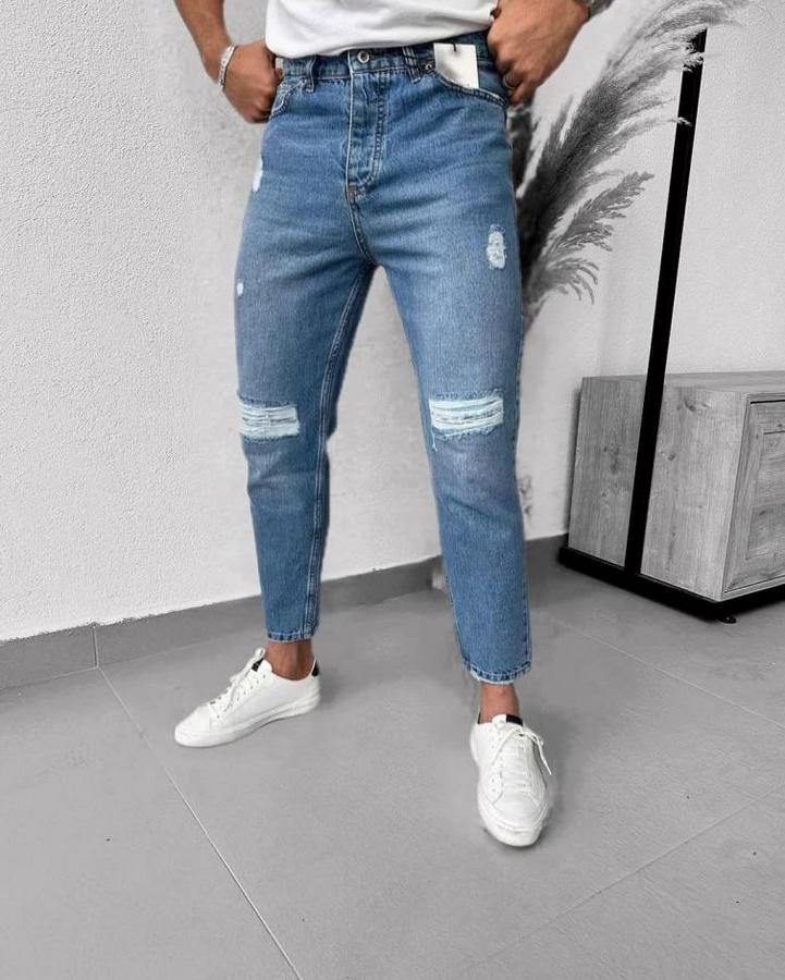 Mavi Yırtık Detaylı Mom Jean