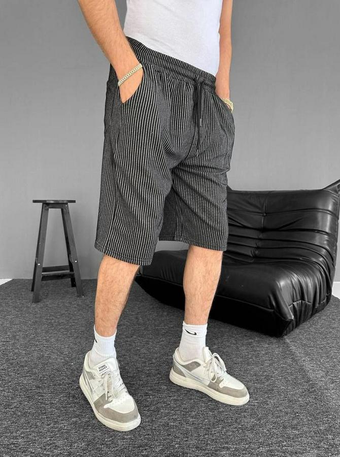 Su Yolu Çizgili Cepli Şort