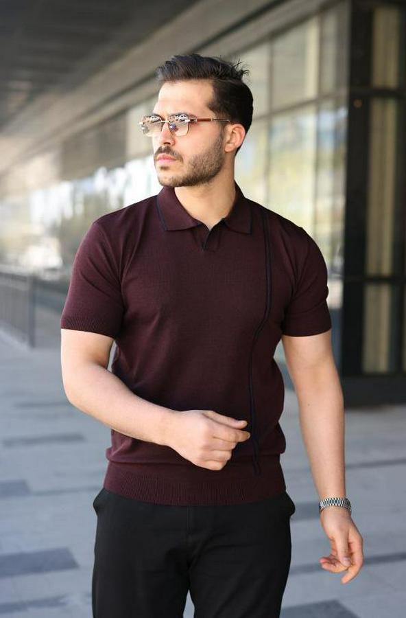 Çizgi Detaylı Yakalı Triko Tişört
