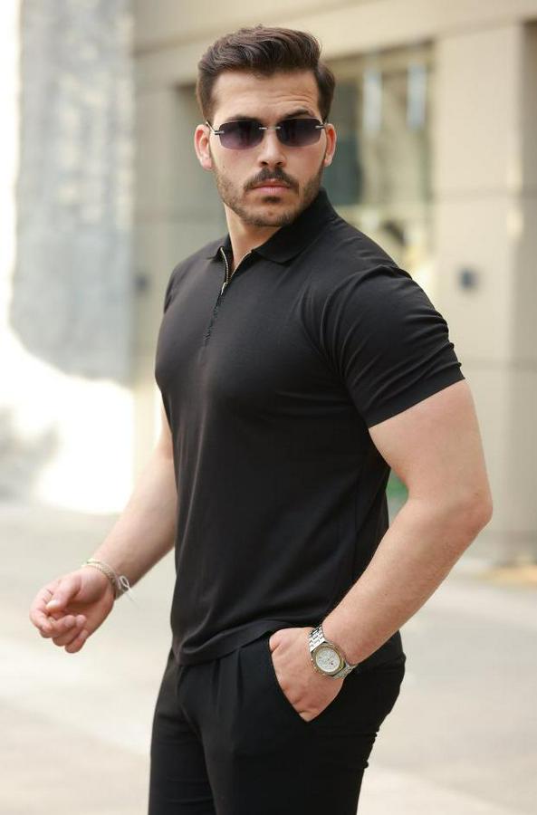 Deri Panel Detaylı Fermuar Yakalı Kısa Kollu Tişört