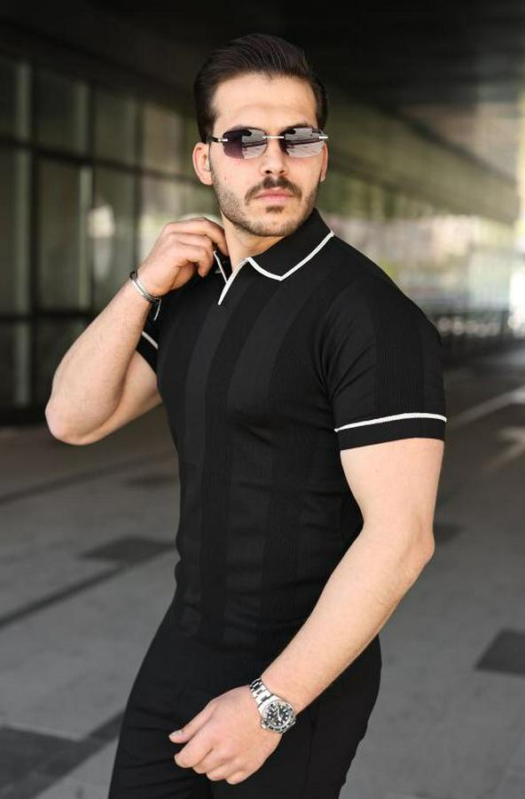 Dokulu Desen Yakalı Kısa Kollu Tişört