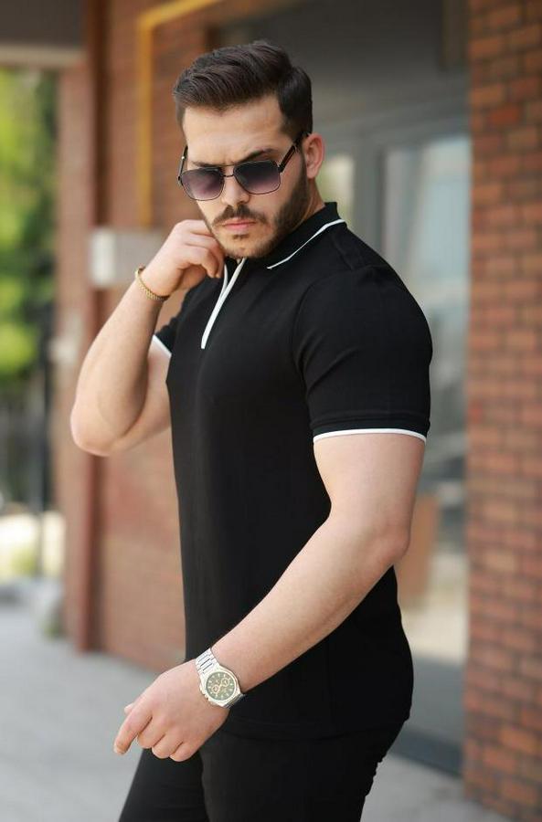 Fermuar Yakalı Çizgi Detaylı  Kısa Kollu Tişört