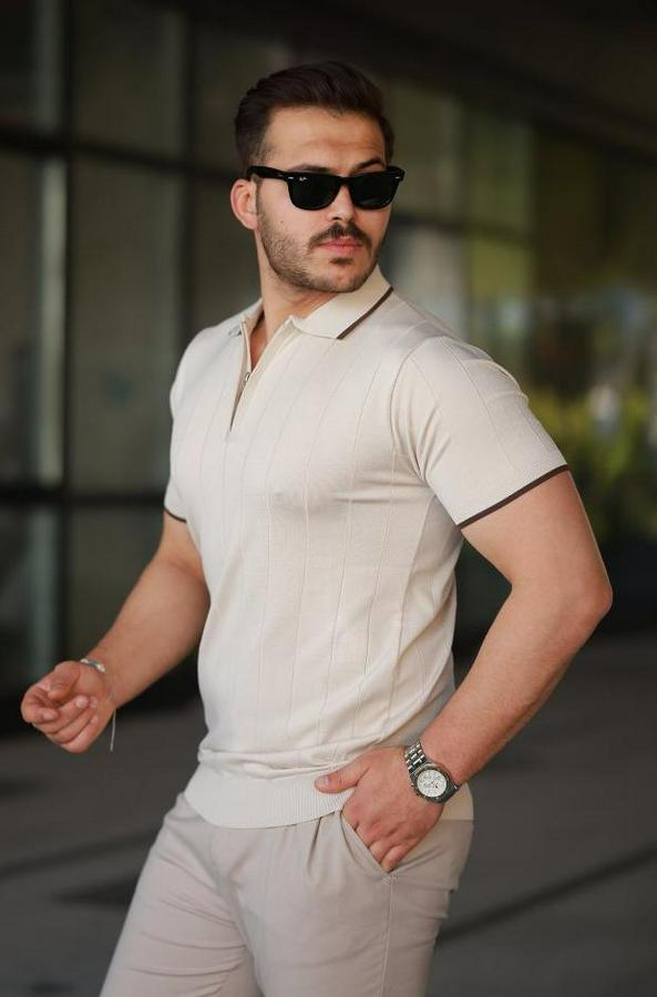 Fermuar Yakalı Çizgi Dokulu Kısa Kollu Tişört