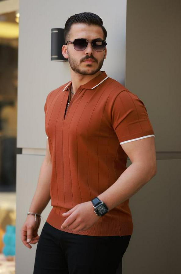 Fermuar Yakalı Çizgi Dokulu Kısa Kollu Tişört