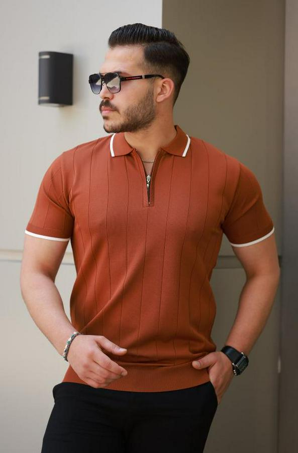 Fermuar Yakalı Çizgi Dokulu Kısa Kollu Tişört