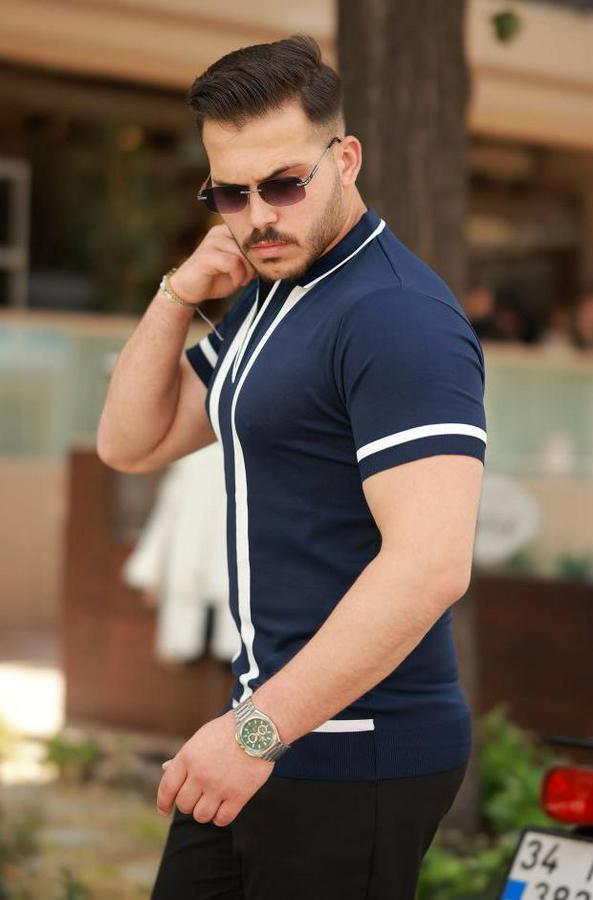 Fermuar Yakalı Şerit Detaylı Kısa Kollu Tişört