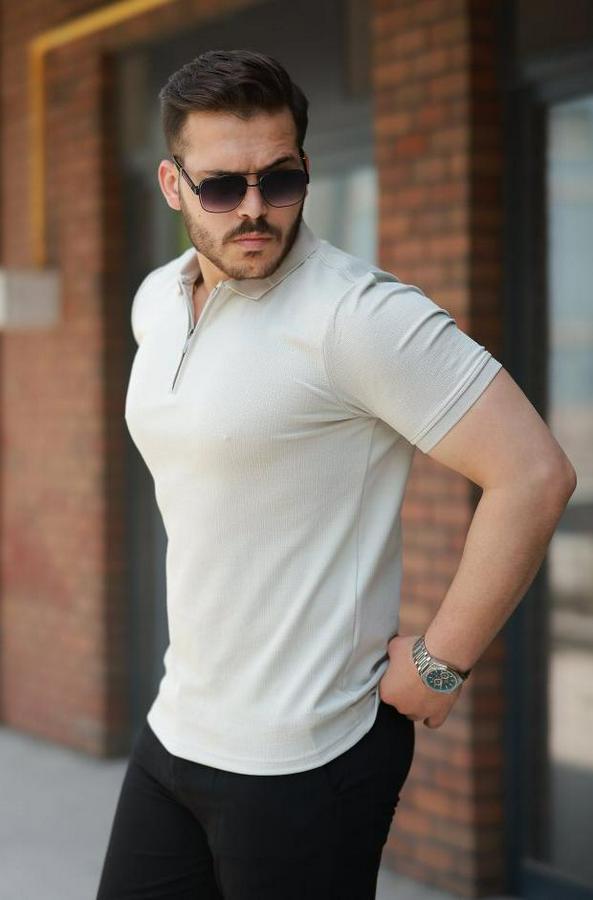 Fermuarlı Yaka Kısa Kollu Tişört