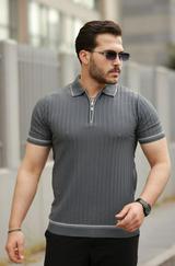 Fermuarlı Yakalı Kısa Kollu T-Shirt