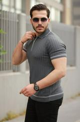 Fermuarlı Yakalı Kısa Kollu T-Shirt