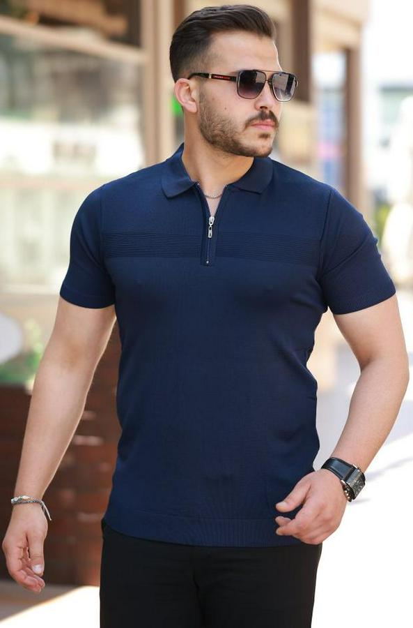 Göğüs Pirinç Desenli Fermuar Yakalı Kısa Kollu Tişört