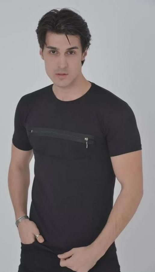 Göğüste Fermuar Aksesuarlı Dar Kalıp T-Shirt