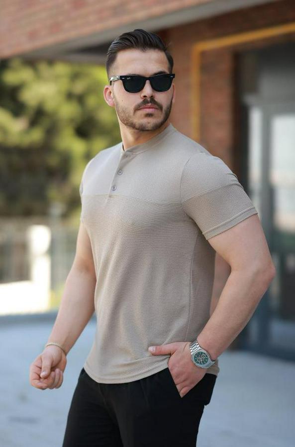Hakim Yakalı Kısa Kollu Pamuklu T-Shirt