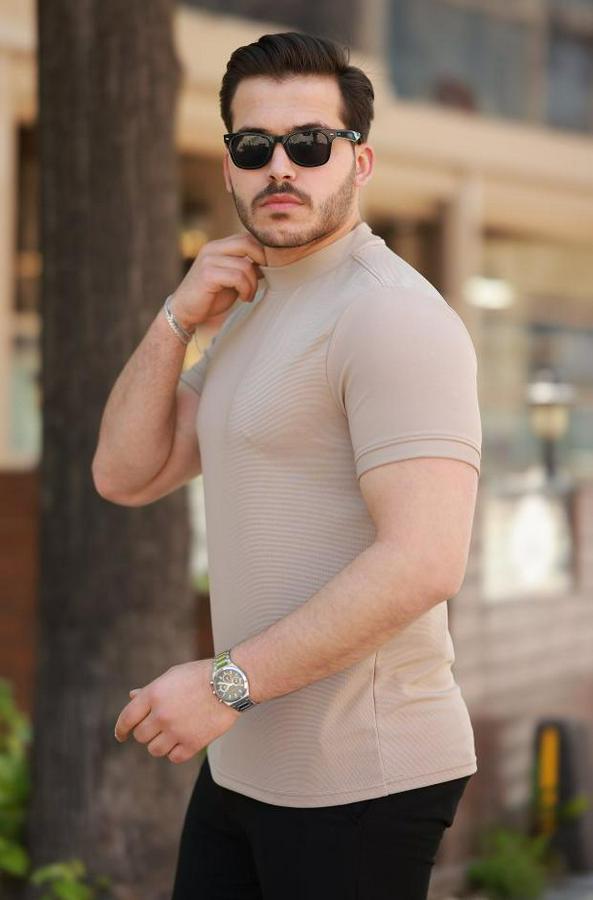 Ince Çizgi Dokulu Kısa Kollu T-Shirt