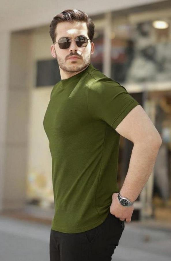 Ince Çizgi Dokulu Kısa Kollu Tişört