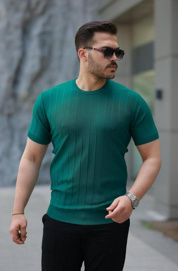 Kısa Kollu Bisiklet Yaka Çizgili Triko Tişört