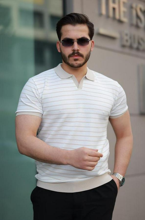 Kısa Kollu Çizgi Desenli Örme Kumaş Tshirt