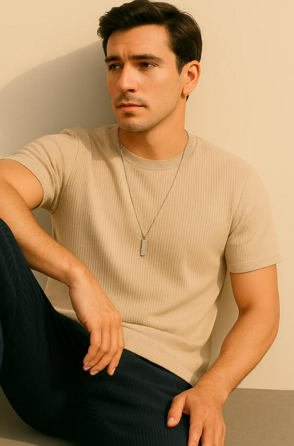 Kısa Kollu Çizgi Kabartma Detaylı T-Shirt