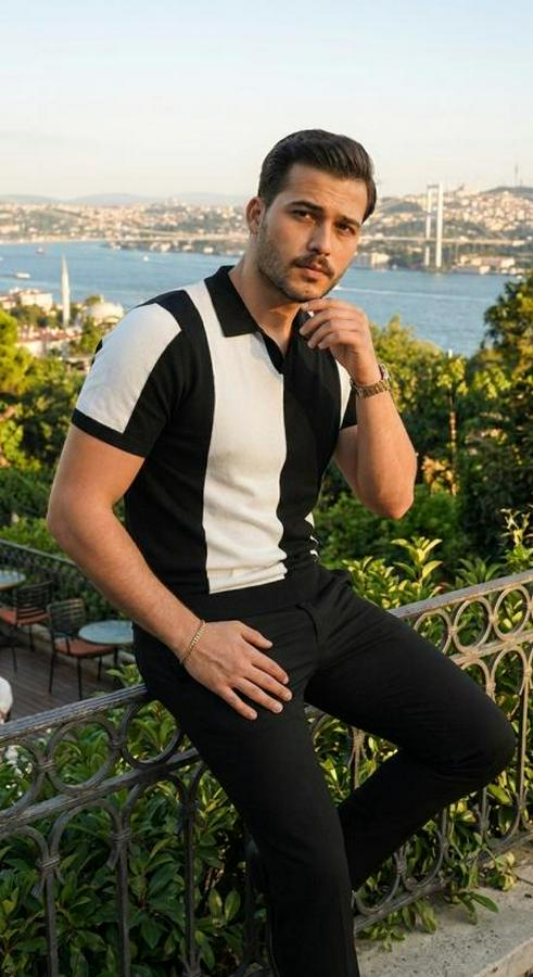 Kısa Kollu Polo Yakalı Blok Desenli Triko Bluz