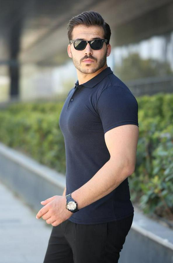 Kısa Kollu Yakalı Tişört