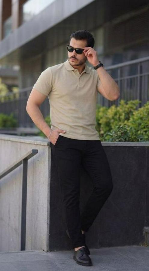 Kısa Kollu Yakalı Tişört