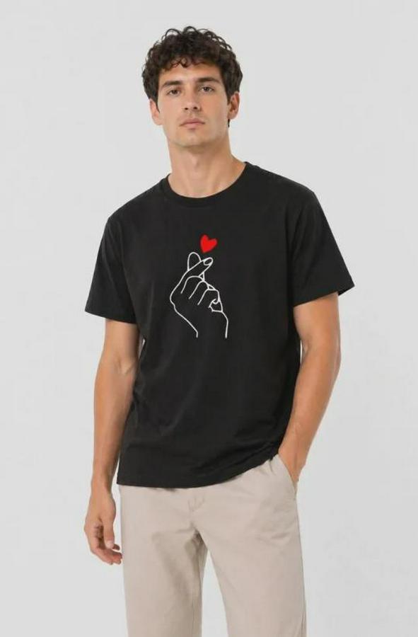 Kore Parmak Kalp Aşk Temalı Minimal Baskılı Tişört Yazlık Kısa Kol T-Shirt