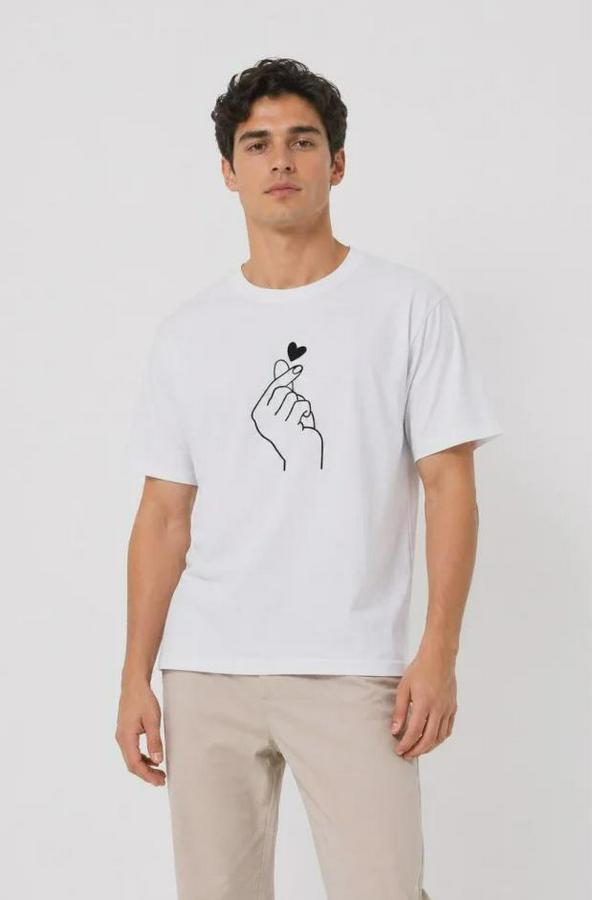 Kore Parmak Kalp Aşk Temalı Minimal Baskılı Tişört Yazlık Kısa Kol T-Shirt