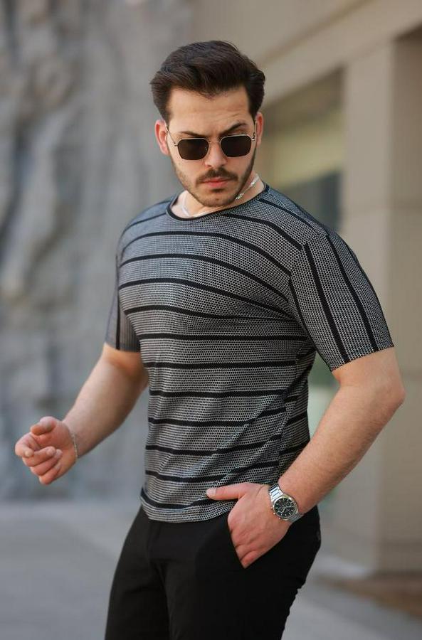 Petek Desenli Kısa Kollu T-Shirt