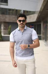 Polo Yaka Fermuar Detaylı Tişört