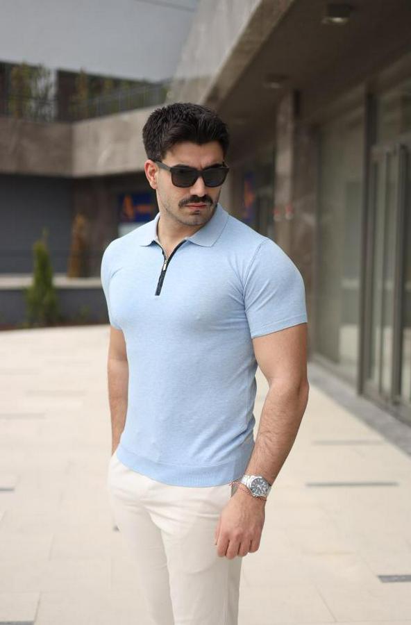 Polo Yaka Fermuar Detaylı Tişört