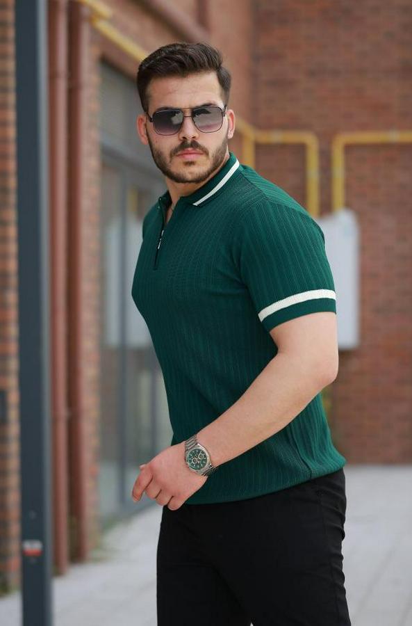 Yaka Ve Kolları Çizgi Detaylı Fermuarlı Kısa Kollu T-Shirt