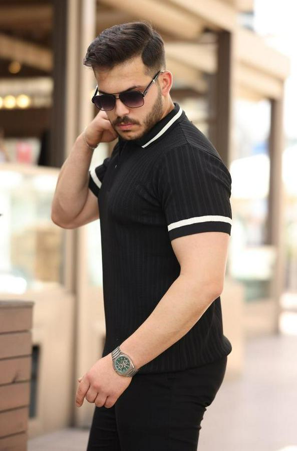 Yaka Ve Kolları Çizgi Detaylı Fermuarlı Kısa Kollu T-Shirt