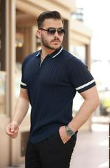 Yaka Ve Kolları Çizgi Detaylı Fermuarlı Kısa Kollu T-Shirt