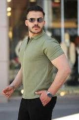 Yakası Fermuarlı Kısa Kollu T-Shirt