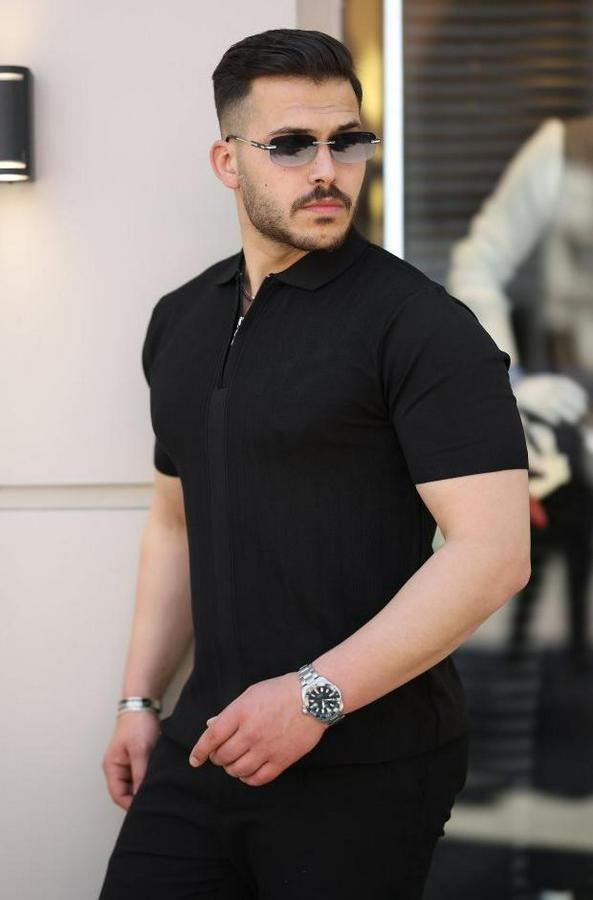 Yakası Fermuarlı Kısa Kollu T-Shirt