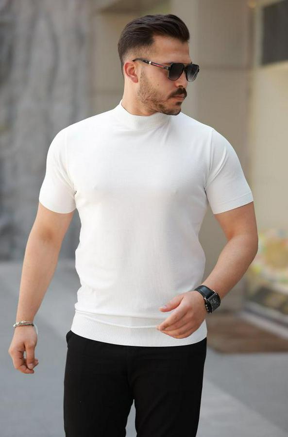 Yarım Balıkçı Yaka Kısa Kollu Tişört