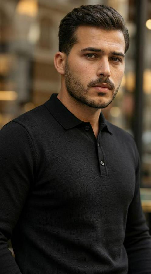 Düğme Yakalı Triko