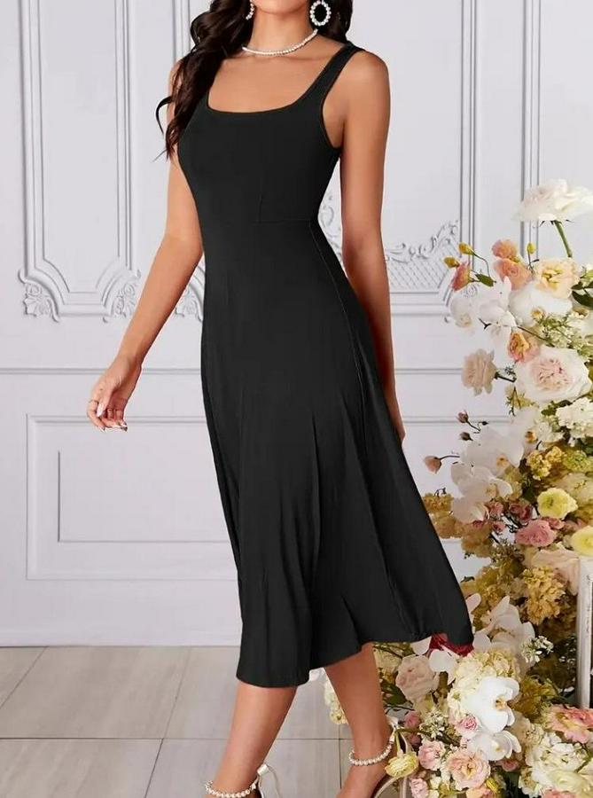 Askılı Geometrik Yakalı Geniş Kesim Detaylı Ithal Krep Elbise