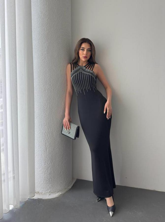 Omuz Çoklu Askılı Önü Taş Işlemeli Balık Kesim Janjan Krep Maxi Boy Elbise