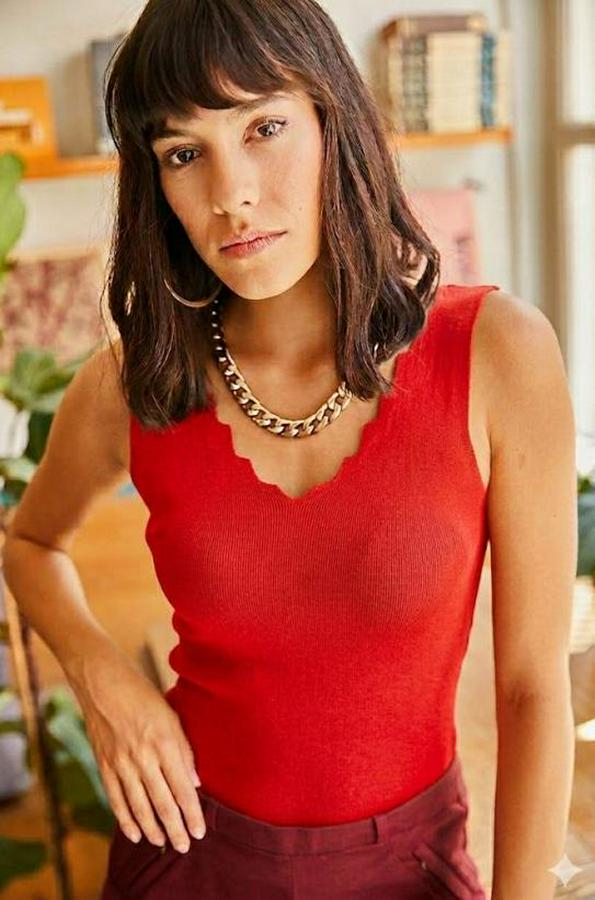 Omuz Askılı V Yaka Lazer Kesim Kaşkorse Kumaş Atlet