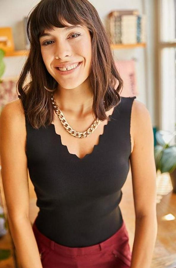 Omuz Askılı V Yaka Lazer Kesim Kaşkorse Kumaş Atlet