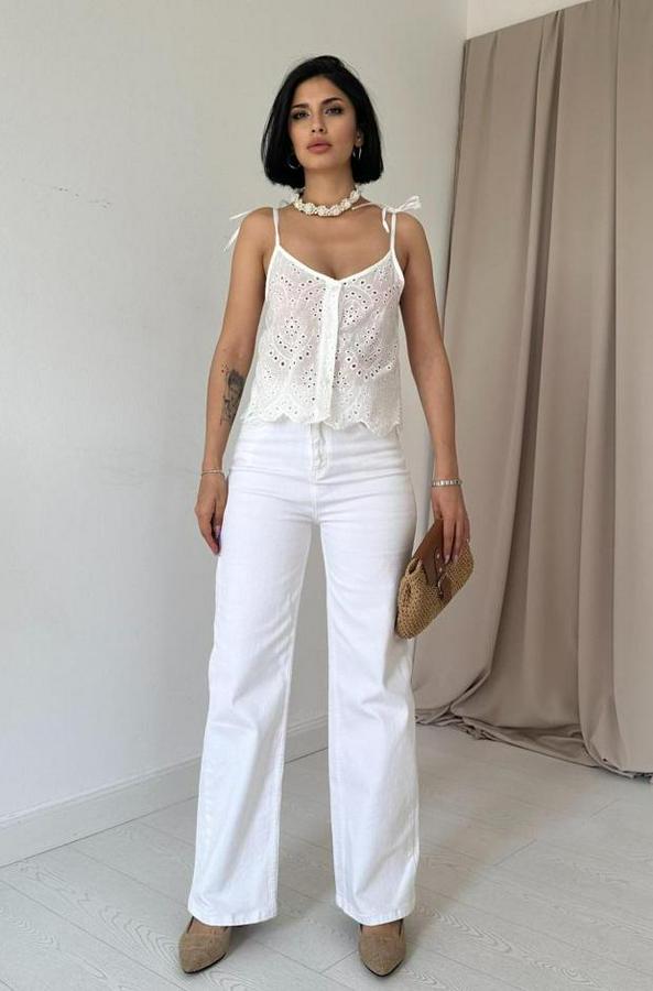 Beyaz Bağcıklı Brode Bluz