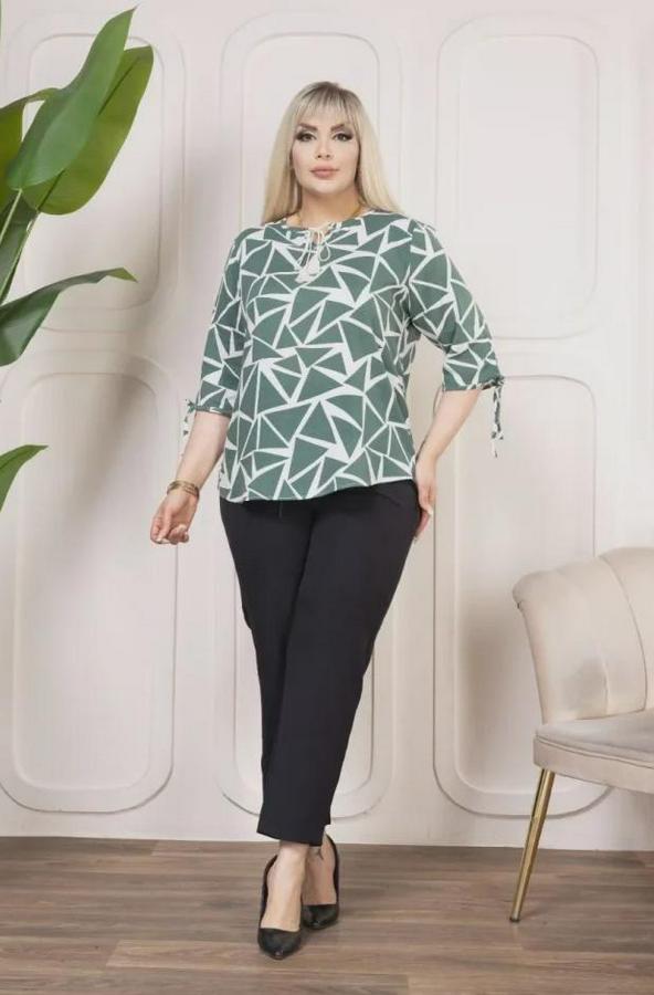 Desenli Püsküllü Viskon Bluz Bebe Yaka Kısa Kollu Big Size Rahat Kesim