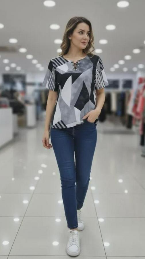 Desenli Püsküllü Viskon Bluz Bebe Yaka Kısa Kollu Big Size Rahat Kesim