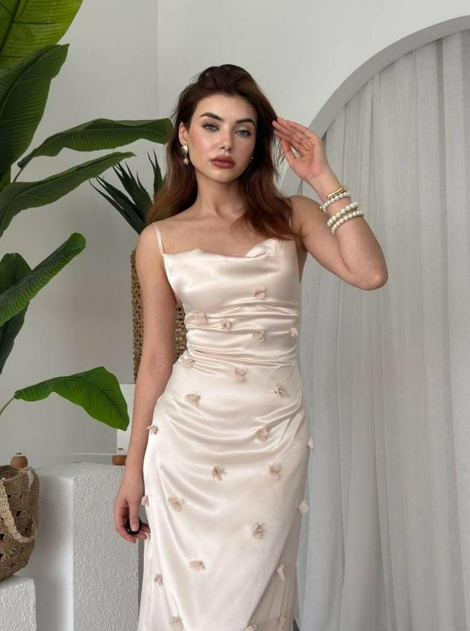 Dora Çiçek Detaylı Elbise