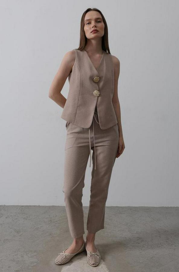 Düğme Detaylı Yelek